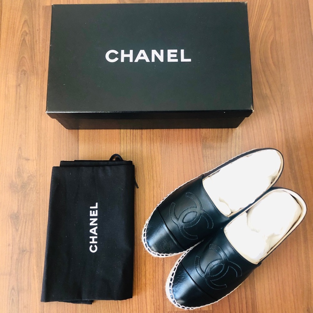 🔥SOLD🔥Chanel Espadrilles NIB Black Lambskin - Picture 1 of 5